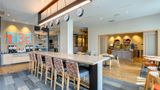 <b>Hampton Inn & Suites Boston/Waltham Restaurant</b>. Images powered by <a href="https://iceportal.shijigroup.com/" title="IcePortal" target="_blank">IcePortal</a>.