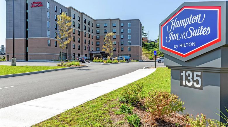 <b>Hampton Inn & Suites Boston/Waltham Exterior</b>. Images powered by <a href="https://iceportal.shijigroup.com/" title="IcePortal" target="_blank">IcePortal</a>.