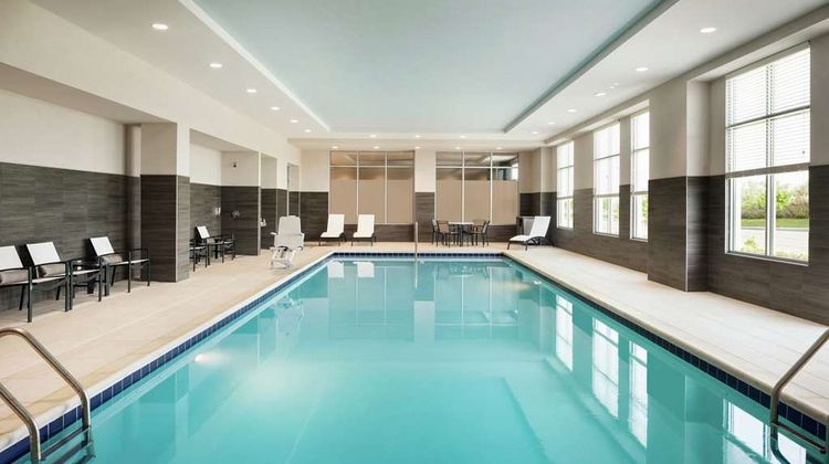 Embassy Suites Indianapolis Conv Ctr Pool