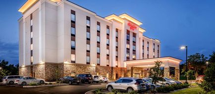 Hampton Inn by Hilton Paramus Exterior