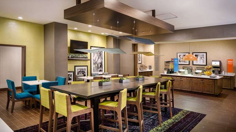 <b>Hampton Inn by Hilton Paramus Restaurant</b>. Images powered by <a href="https://iceportal.shijigroup.com/" title="IcePortal" target="_blank">IcePortal</a>.