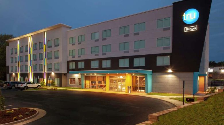 <b>Tru by Hilton Farmville Exterior</b>. Images powered by <a href="https://iceportal.shijigroup.com/" title="IcePortal" target="_blank">IcePortal</a>.