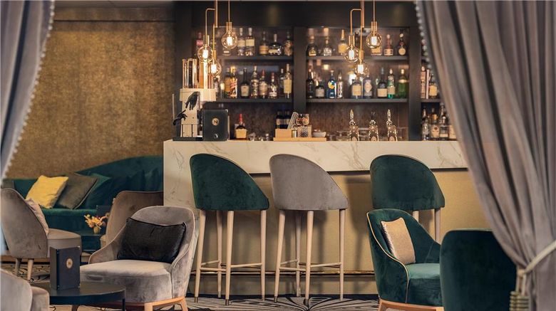 <b>Niepce Paris Hotel, Curio Collection Restaurant</b>. Images powered by <a href="https://iceportal.shijigroup.com/" title="IcePortal" target="_blank">IcePortal</a>.