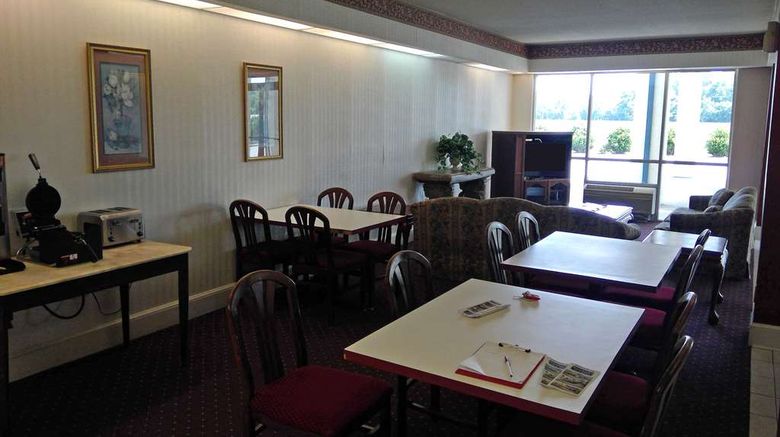 <b>Americas Best Value Inn Kinston Restaurant</b>. Images powered by <a href="https://iceportal.shijigroup.com/" title="IcePortal" target="_blank">IcePortal</a>.
