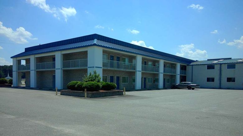 <b>Americas Best Value Inn Kinston Exterior</b>. Images powered by <a href="https://iceportal.shijigroup.com/" title="IcePortal" target="_blank">IcePortal</a>.