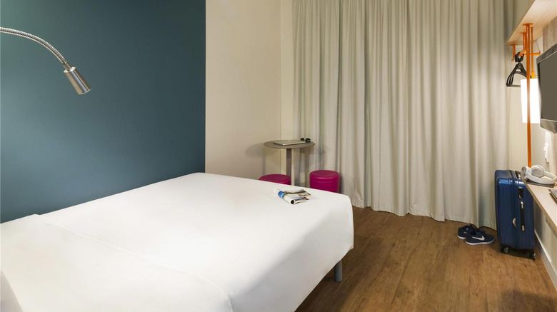 <b>Ibis Budget Navegantes Itajai Room</b>. Images powered by <a href="https://iceportal.shijigroup.com/" title="IcePortal" target="_blank">IcePortal</a>.