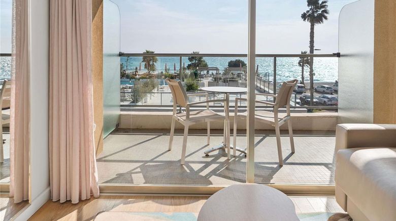 <b>Mercure Villeneuve Loubet Plage Room</b>. Images powered by <a href="https://iceportal.shijigroup.com/" title="IcePortal" target="_blank">IcePortal</a>.