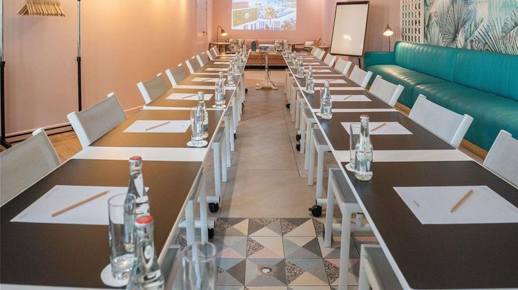 Mercure Villeneuve Loubet Plage Meeting