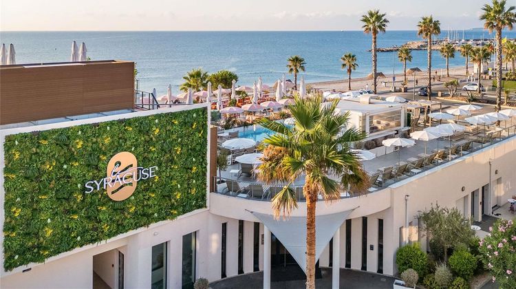 Mercure Villeneuve Loubet Plage Exterior