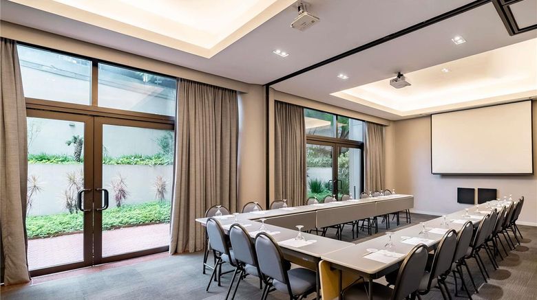 <b>Grand Mercure Sp Itaim Bibi Meeting</b>. Images powered by <a href="https://iceportal.shijigroup.com/" title="IcePortal" target="_blank">IcePortal</a>.