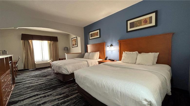 <b>Baymont Inn & Suites Marion Room</b>. Images powered by <a href="https://iceportal.shijigroup.com/" title="IcePortal" target="_blank">IcePortal</a>.