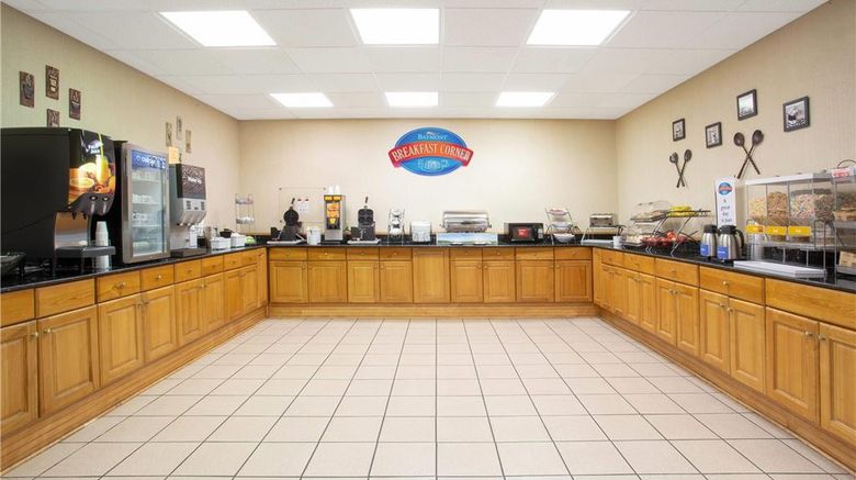 <b>Baymont Inn & Suites Marion Other</b>. Images powered by <a href="https://iceportal.shijigroup.com/" title="IcePortal" target="_blank">IcePortal</a>.
