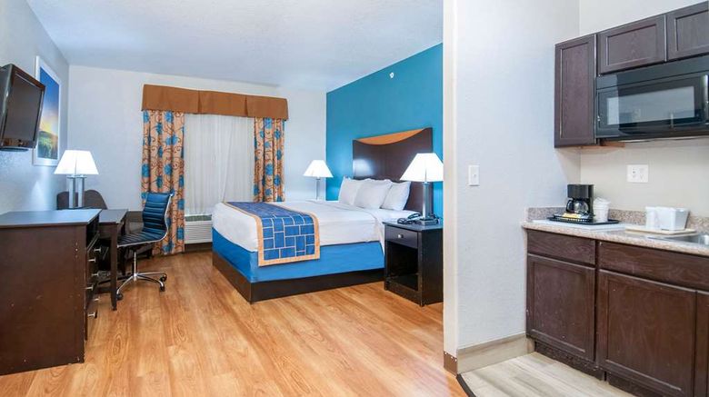 <b>Days Inn San Antonio near AT&T Center Room</b>. Images powered by <a href="https://iceportal.shijigroup.com/" title="IcePortal" target="_blank">IcePortal</a>.