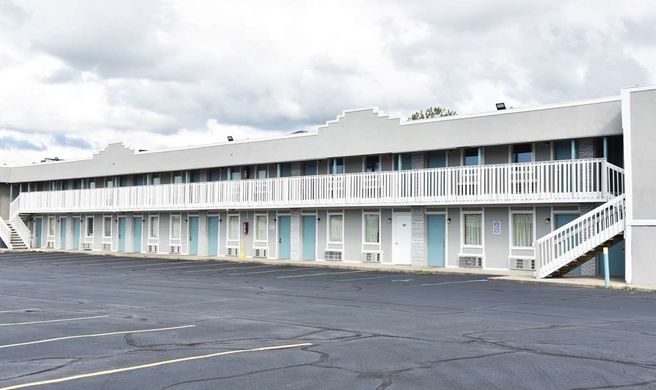 Knights Inn Merrillville Exterior