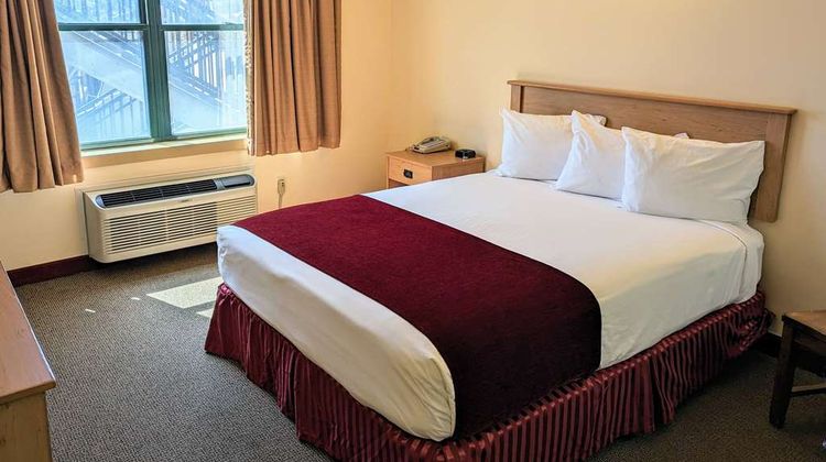 Travelodge Inn & Suites Deadwood Room