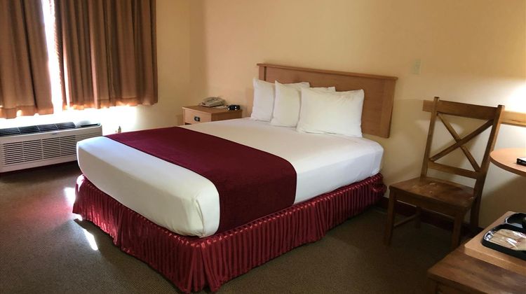 Travelodge Inn & Suites Deadwood Room