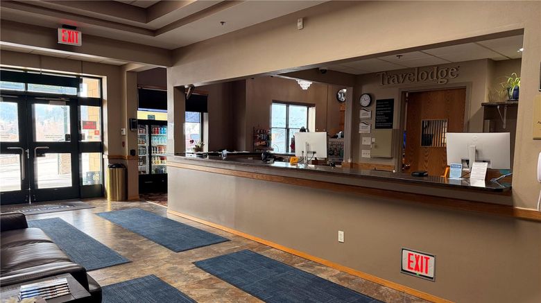 <b>Travelodge Inn & Suites Deadwood Lobby</b>. Images powered by <a href="https://iceportal.shijigroup.com/" title="IcePortal" target="_blank">IcePortal</a>.