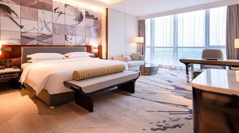 <b>Wyndham Grand Suzhou Fenhu Room</b>. Images powered by <a href="https://iceportal.shijigroup.com/" title="IcePortal" target="_blank">IcePortal</a>.