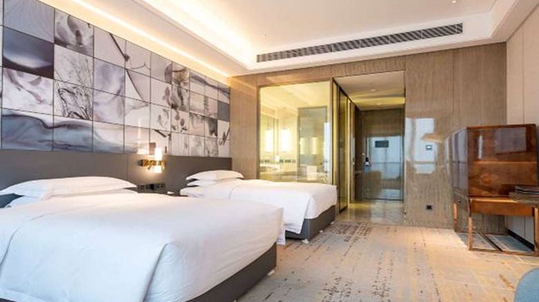 <b>Wyndham Grand Suzhou Fenhu Room</b>. Images powered by <a href="https://iceportal.shijigroup.com/" title="IcePortal" target="_blank">IcePortal</a>.