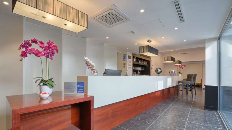 <b>Best Western Hotel Journel Paris Sud Lobby</b>. Images powered by <a href="https://iceportal.shijigroup.com/" title="IcePortal" target="_blank">IcePortal</a>.