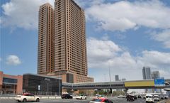 Two Seasons Hotel & Apartments
