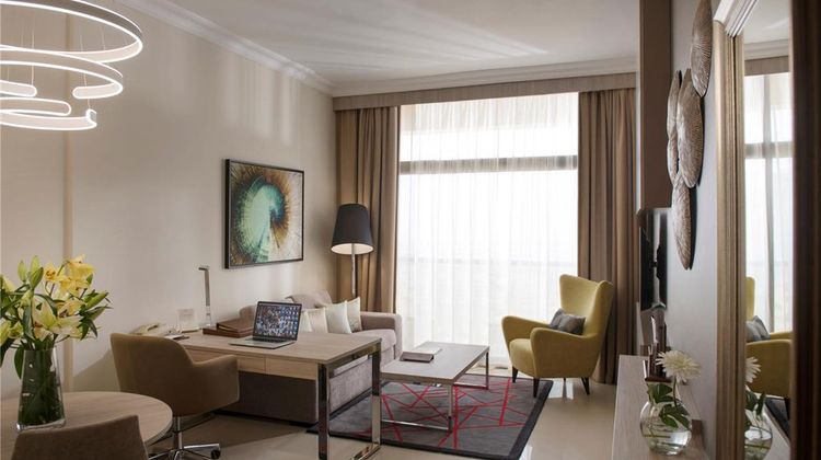 Two Seasons Hotel & Apartments Suite