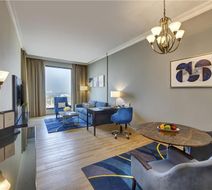 Two Seasons Hotel & Apartments Room