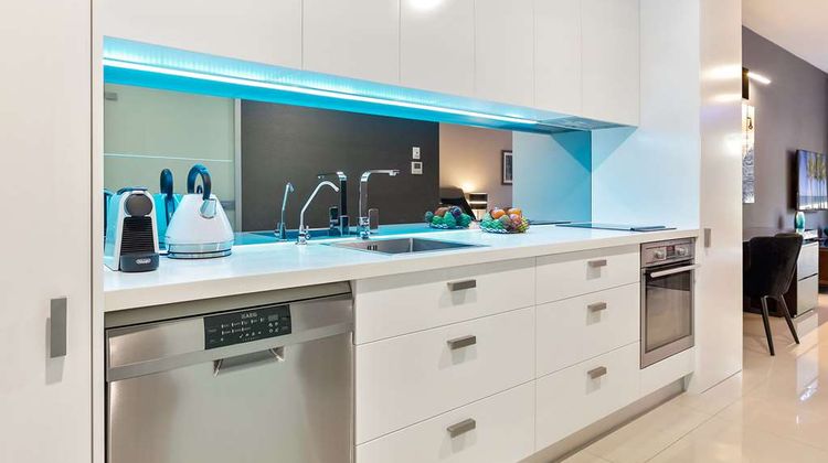 Good Life Suites Room