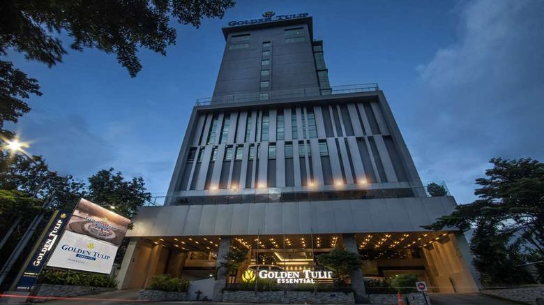 <b>Golden Tulip Essential Makassar Exterior</b>. Images powered by <a href="https://iceportal.shijigroup.com/" title="IcePortal" target="_blank">IcePortal</a>.