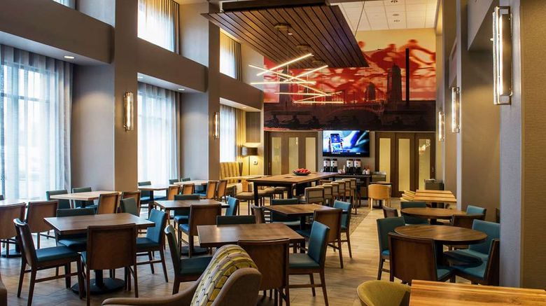 <b>Hampton Inn & Suites Foxborough Restaurant</b>. Images powered by <a href="https://iceportal.shijigroup.com/" title="IcePortal" target="_blank">IcePortal</a>.