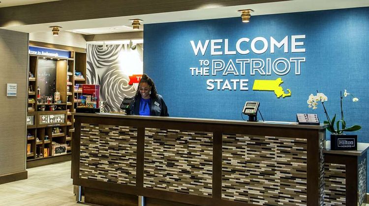 Hampton Inn & Suites Foxborough Lobby
