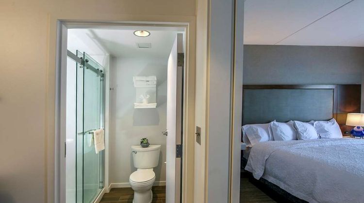 Hampton Inn & Suites Foxborough Room
