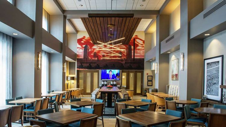 Hampton Inn & Suites Foxborough Lobby