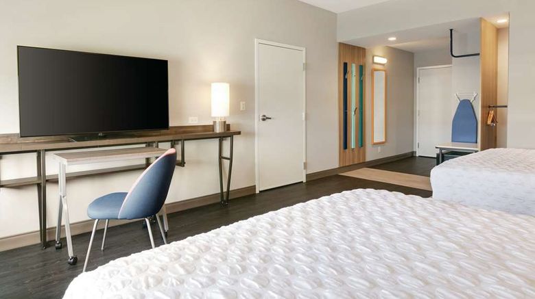<b>Tru by Hilton Williamsville Buffalo Arpt Room</b>. Images powered by <a href="https://iceportal.shijigroup.com/" title="IcePortal" target="_blank">IcePortal</a>.