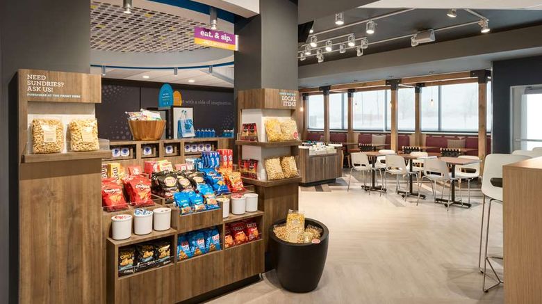 <b>Tru by Hilton Cedar Rapids Westdale Restaurant</b>. Images powered by <a href="https://iceportal.shijigroup.com/" title="IcePortal" target="_blank">IcePortal</a>.