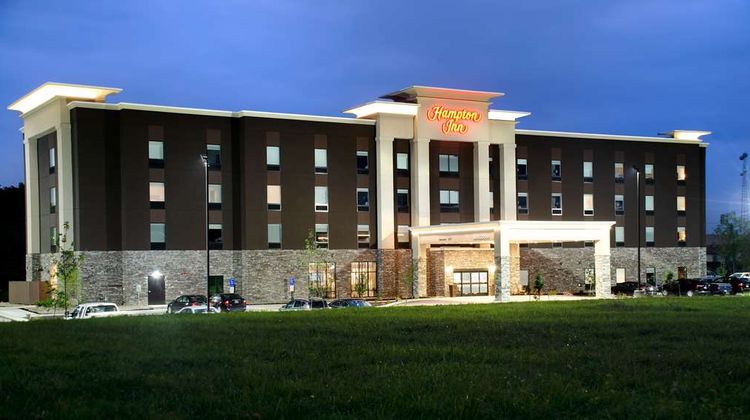 Hampton Inn Lebanon Exterior