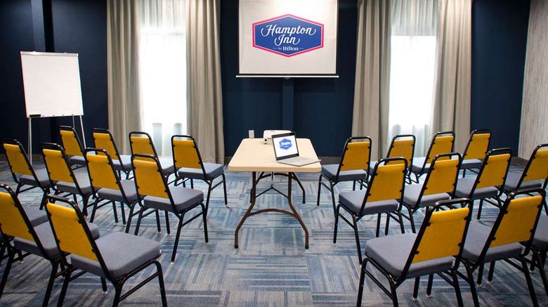<b>Hampton Inn Lebanon Meeting</b>. Images powered by <a href="https://iceportal.shijigroup.com/" title="IcePortal" target="_blank">IcePortal</a>.