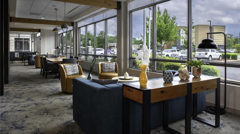 <b>Hilton Garden Inn Jackson Lobby</b>. Images powered by <a href="https://iceportal.shijigroup.com/" title="IcePortal" target="_blank">IcePortal</a>.