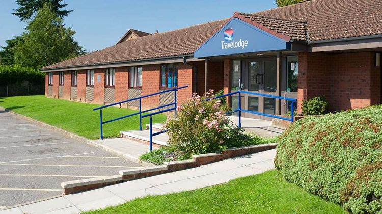 Travelodge Alton Four Marks Exterior