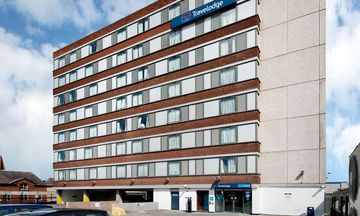 Travelodge Altrincham Central