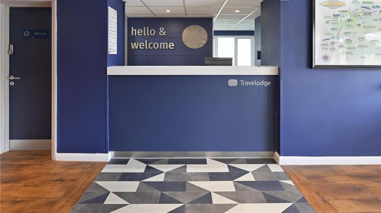 Travelodge-Stonehenge Lobby