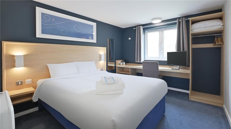 <b>Travelodge-Stonehenge Room</b>. Images powered by <a href="https://iceportal.shijigroup.com/" title="IcePortal" target="_blank">IcePortal</a>.