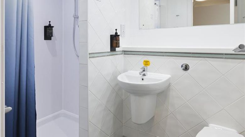 <b>Travelodge Arundel Fontwell Park Hotel Room</b>. Images powered by <a href="https://iceportal.shijigroup.com/" title="IcePortal" target="_blank">IcePortal</a>.