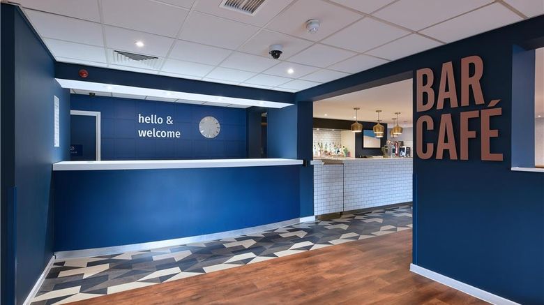 <b>Travelodge Ashford Lobby</b>. Images powered by <a href="https://iceportal.shijigroup.com/" title="IcePortal" target="_blank">IcePortal</a>.