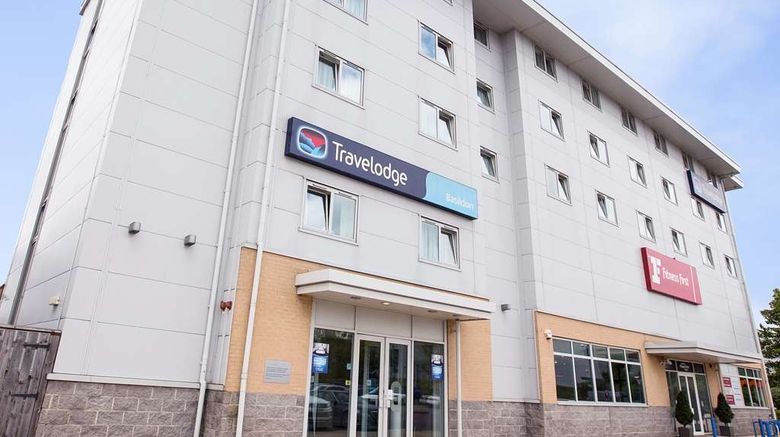 <b>Travelodge Basildon Exterior</b>. Images powered by <a href="https://iceportal.shijigroup.com/" title="IcePortal" target="_blank">IcePortal</a>.