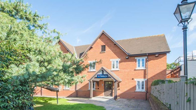 <b>Travelodge Basildon/Wickford Exterior</b>. Images powered by <a href="https://iceportal.shijigroup.com/" title="IcePortal" target="_blank">IcePortal</a>.