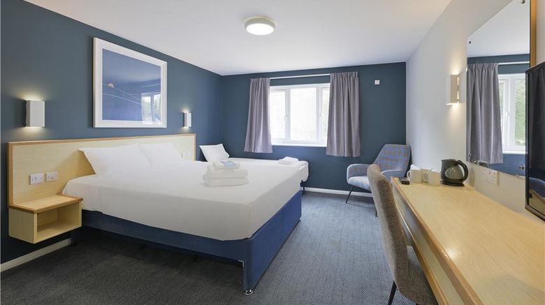 <b>Travelodge Basingstoke Room</b>. Images powered by <a href="https://iceportal.shijigroup.com/" title="IcePortal" target="_blank">IcePortal</a>.