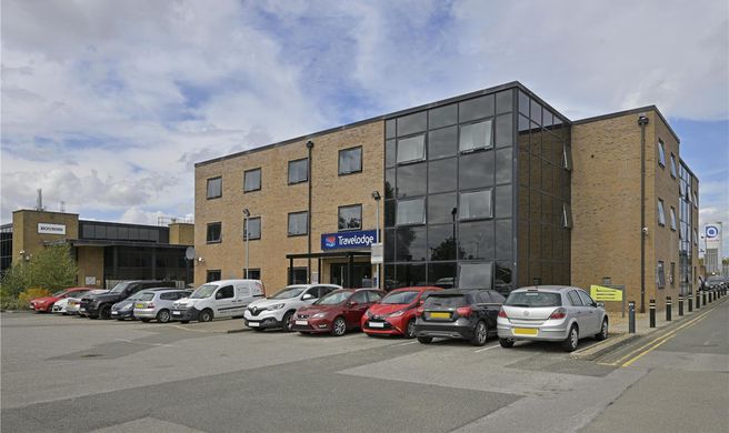 Travelodge Bedford Exterior
