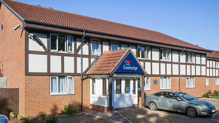 Travelodge Bedford Goldington Road Exterior