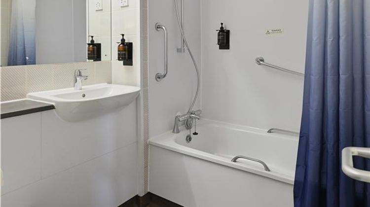 Travelodge Bedford Marston Moretaine Room